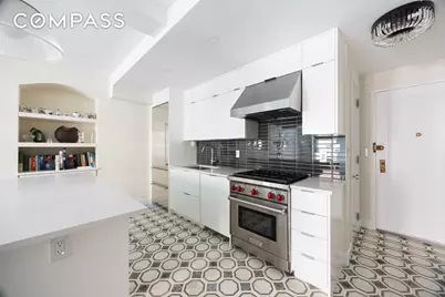 470 W 24th Street #9J, New York, NY 10011 - Photo 5