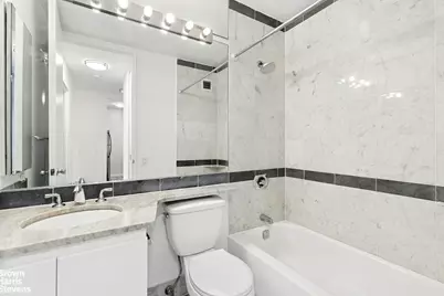 500 W 43rd Street #5G, New York City, NY 10036 - Photo 5