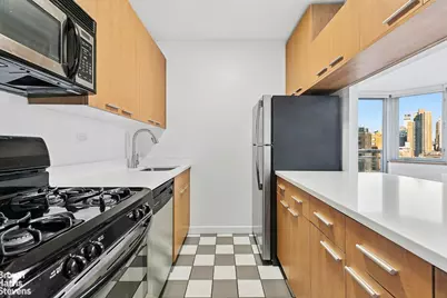 500 W 43rd Street #5G, New York, NY 10036 - Photo 3