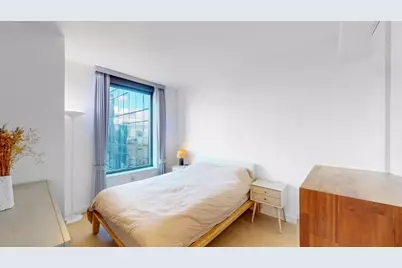 3 Court Square #4205, New York City, NY 11101 - Photo 5