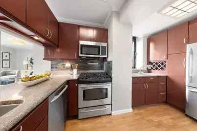 250 E 40th Street #30-F, New York City, NY 10016 - Photo 5
