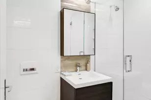 90 Lexington Ave, New York City, NY 10016 - Photo 17