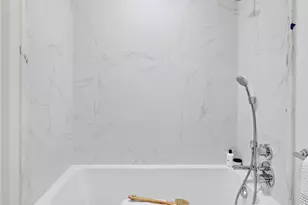 212 W 93rd St, New York City, NY 10025 - Photo 9