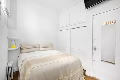 171 W 73rd Street #9, New York City, NY 10023 - Photo 5