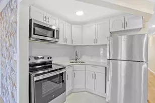 33 Hale Ave, New York City, NY 11208 - Photo 9