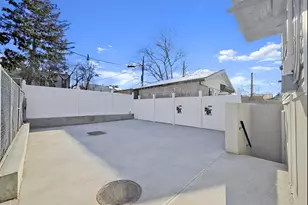 33 Hale Ave, New York City, NY 11208 - Photo 45