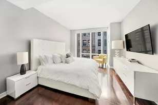 130 W 19th St, New York City, NY 10011 - Photo 3