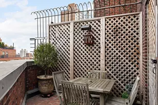 320 E 72nd St, New York City, NY 10021 - Photo 17