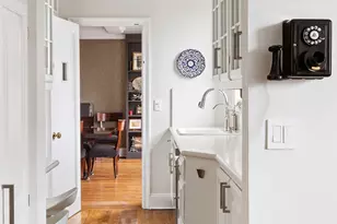 320 E 72nd St, New York City, NY 10021 - Photo 7