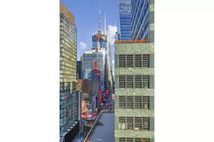 350 W 42nd St, New York, NY 10036 - Photo 7