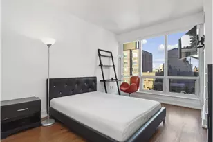 350 W 42nd St, New York, NY 10036 - Photo 5