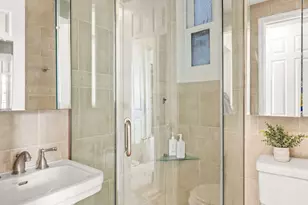 516 E 78th St, New York City, NY 10075 - Photo 5