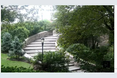 520 E 81st Street #11-M, New York City, NY 10028 - Photo 11