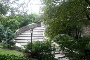 520 E 81st St, New York City, NY 10028 - Photo 11