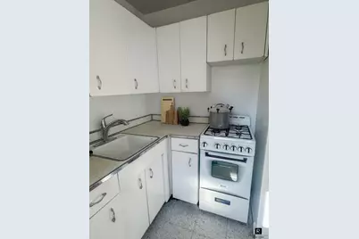 520 E 81st Street #11-M, New York City, NY 10028 - Photo 3