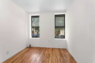 246 E 51st St, New York City, NY 10022 - Photo 3
