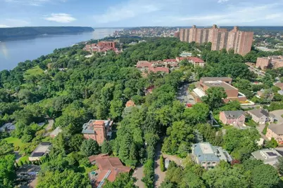 5440 Independence Avenue, New York City, NY 10471 - Photo 29