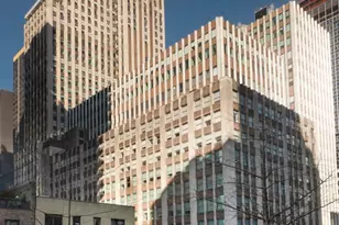 305 E 40th St, New York City, NY 10017 - Photo 11