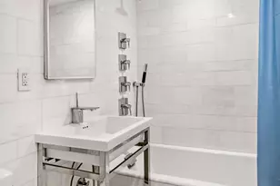 201 W 16th St, New York City, NY 10011 - Photo 7