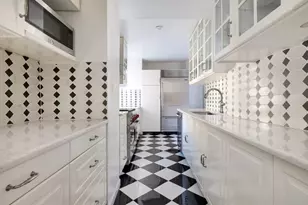 11 East 86th St, New York City, NY 10028 - Photo 3