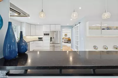 383 W 254th Street, New York City, NY 10471 - Photo 33