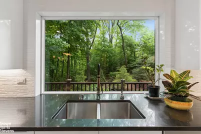 383 W 254th Street, New York City, NY 10471 - Photo 29