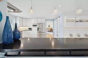 383 W 254th St, New York City, NY 10471 - Photo 29