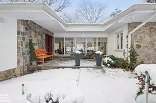 383 W 254th St, New York City, NY 10471 - Photo 13