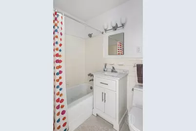 400 E 85th Street #4G, New York, NY 10028 - Photo 3