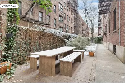 221 E 18th Street #5A, New York City, NY 11226 - Photo 9