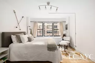 220 E 54th St, New York, NY 10022 - Photo 13