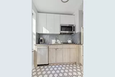 400 E 52nd Street #4B, New York, NY 10022 - Photo 7