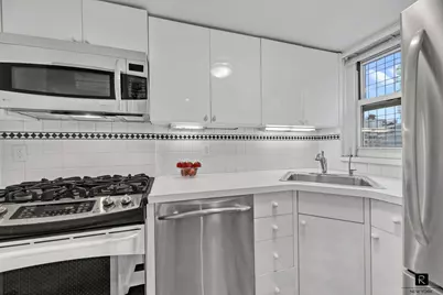 153 E 57th Street #21-B, New York City, NY 10022 - Photo 7