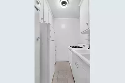 9425 Shore Road #1H, New York City, NY 11209 - Photo 3