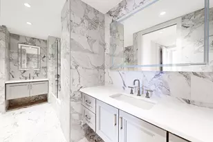 641 5th Ave, New York City, NY 10022 - Photo 17