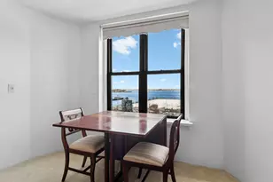 2 Grace Ct, New York City, NY 11201 - Photo 3