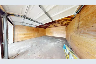 136-11 Brookville Boulevard, New York City, NY 11422 - Photo 27