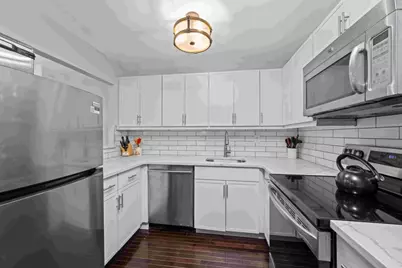 9985 Shore Road #14B, New York City, NY 11209 - Photo 5