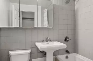 408 W 57th St, New York City, NY 10019 - Photo 9