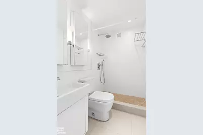 236 E 47th Street #16C, New York City, NY 10017 - Photo 9