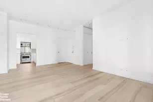 236 E 47th St, New York City, NY 10017 - Photo 9