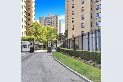 2 Fordham Hill Oval #16B, New York City, NY 10468 - Photo 3