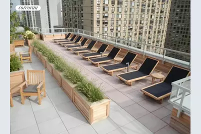 360 E 72nd Street #C2202, New York, NY 10021 - Photo 13