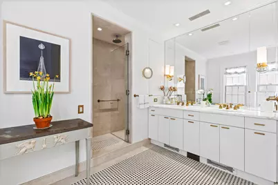 116 E 70th Street, New York City, NY 10021 - Photo 17