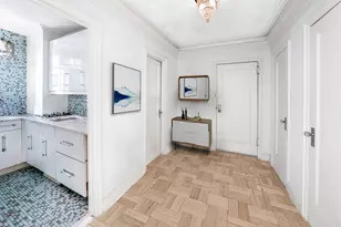 255 W 23rd St, New York City, NY 10011 - Photo 7