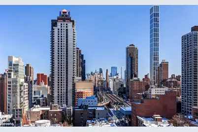 200 E 61st Street #17A, New York City, NY 10065 - Photo 7