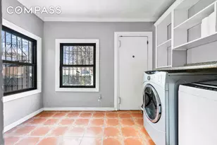 352 New York Ave, New York City, NY 11213 - Photo 13