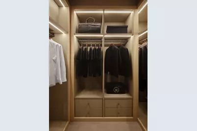 685 5th Avenue #19A, New York City, NY 10022 - Photo 5