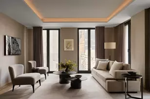 685 5th Ave, New York City, NY 10022 - Photo 1