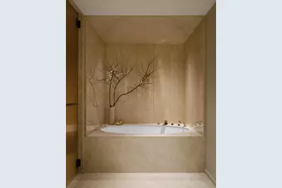 685 5th Avenue #8F, New York City, NY 10022 - Photo 5